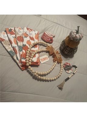 Lot of fall decorations Neutral Wood Beaded Garland towels